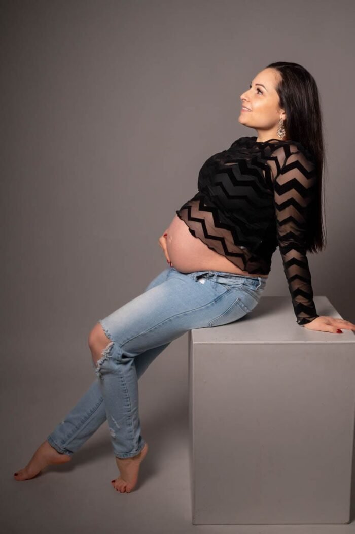 Kismama fotózás természetes stílusban Debrecenben.