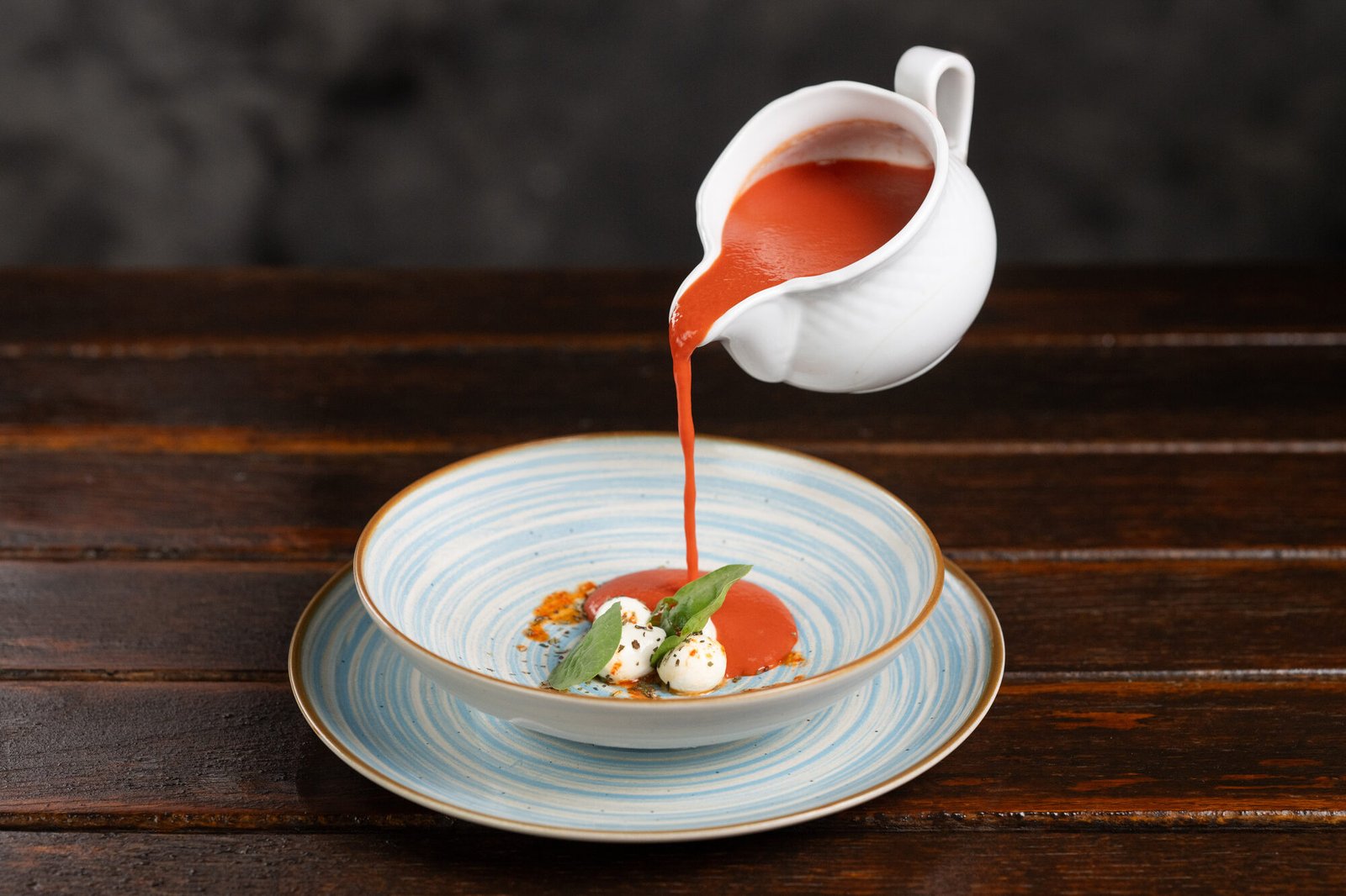 Ételfotózás Debrecen – fine dining fogás mártással